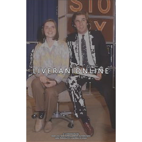 DIAP-RETROSPETTIVA ISABELLA ROSSSELLINI ATTRICE NELLA FOTO ISABELLA ROSSELLINI A ROMA NELL\'ANNO 1979 CON IL GIORNALISTA GIOVANNI MINOLI AG ALDO LIVERANI SAS