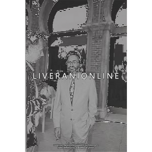 NEG-RETROSPETTIVA RENZO ROSSELLINI REGISTA NELLA FTO RENZO ROSSELLINI A VENEZIA NELL\'ANNO 1983 AG ALDO LIVERANI SAS