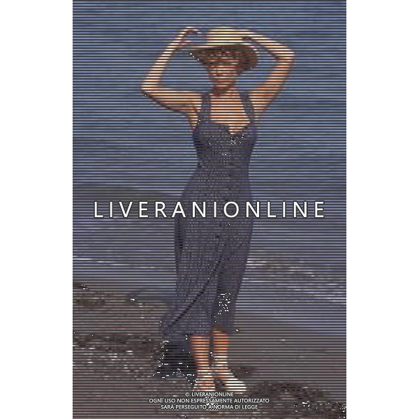 DIAP-RETROSPETTIVA NANCY BRILLI ATTRICE NELLA FOTO NANCY BRILLI A VENEZIA NELL\'ANNO 1988 AG ALDO LIVERANI SAS  