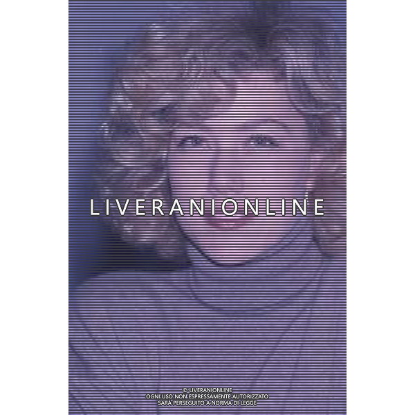 DIAP-RETROSPETTIVA NANCY BRILLI ATTRICE NELLA FOTO NANCY BRILLI A MILANO IN TERRAZZA MARTINI NELL\'ANNO 1988 AG ALDO LIVERANI SAS  