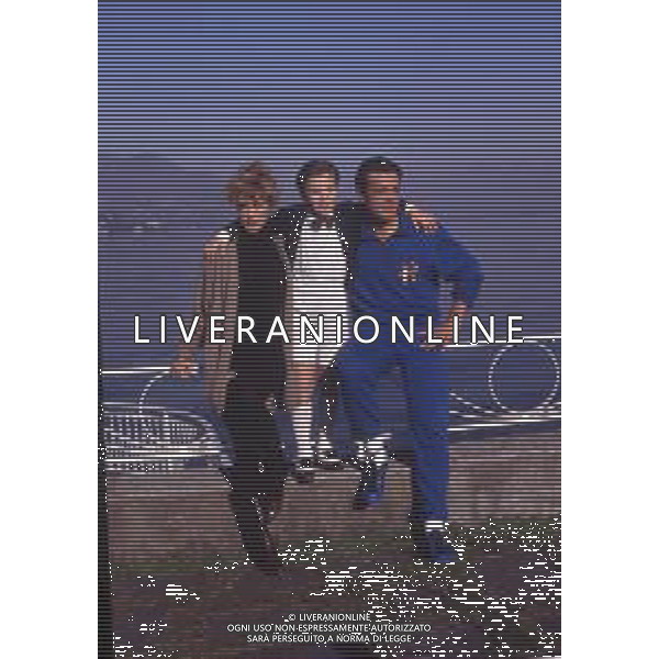 DIAP-RETROSPETTIVA NANCY BRILLI ATTRICE NELLA FOTO NANCY BRILLI CON MATTEO BELLINA E CLAUDIO AMENDOLA NELL\'ANNO 1989 A COMO AG ALDO LIVERANI SAS