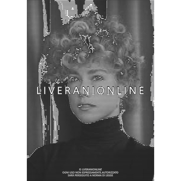 NEG-RETROSPETTIVA NANCY BRILLI ATTRICE NELLA FOTO NANCY BRILLI A MILANO IN TERRAZZA MARTINI NELL\'ANNO 1989 AG ALDO LIVERANI SAS 