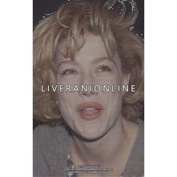 DIAP-RETROSPETTIVA NANCY BRILLI ATTRICE NELLA FOTO NANCY BRILLI PRESENTAZIONE DEL FILM “ITALIA -GERMANIA 4-3“A MILANO NELL\'ANNO 1990 AG ALDO LIVERANI SAS 