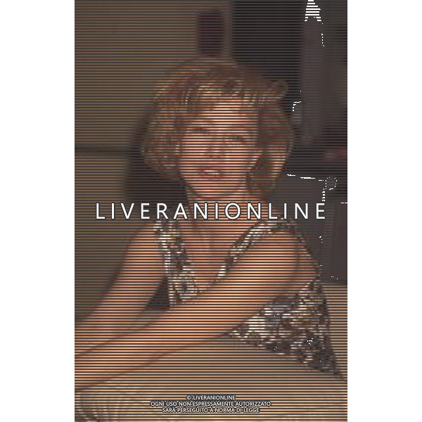 DIAP-RETROSPETTIVA NANCY BRILLI ATTRICE NELLA FOTO NANCY BRILLI PRESENTAZIONE DEL FILM “ITALIA -GERMANIA 4-3“A MILANO NELL\'ANNO 1990 AG ALDO LIVERANI SAS 