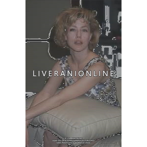 DIAP-RETROSPETTIVA NANCY BRILLI ATTRICE NELLA FOTO NANCY BRILLI PRESENTAZIONE DEL FILM “ITALIA -GERMANIA 4-3“A MILANO NELL\'ANNO 1990 AG ALDO LIVERANI SAS 