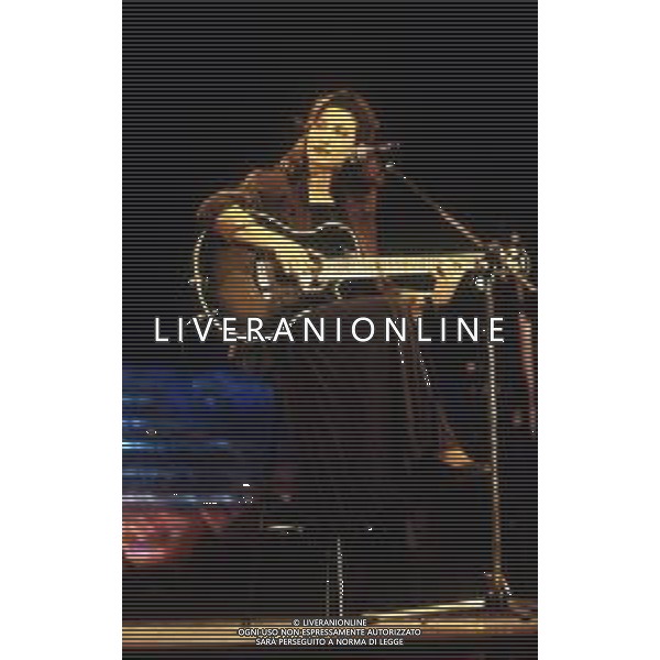 DIAP-RETROSPETTIVA GRAZIA DI MICHELE CANTANTE NELLA FOTO GRAZIA DI MICHELE AL FESTIVAL DI SANREMO NELL\'ANNO 1990 AG ALDO LIVERANI SAS