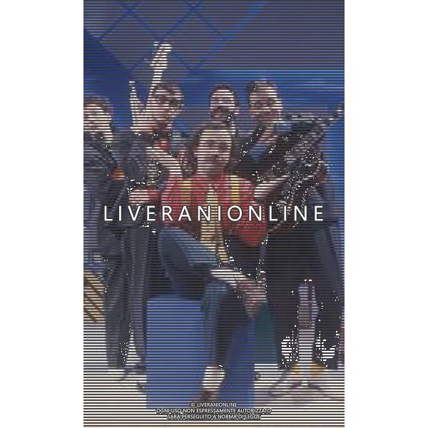 DIAP-RETROSPETTIVA MAURIZIO NICHETTI ATTORE NELLAFOTO MAURIZIO NICHETTI A MILANO NELL\'ANNO 1986 NELLA TRASMISSIONE TELEVISIVA “PISTA “CON LA BANDA OSIRIS AG ALDO LIVERANI SAS