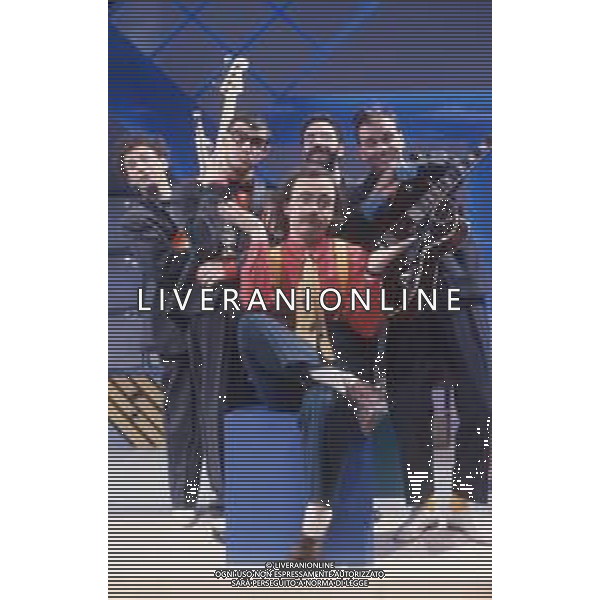DIAP-RETROSPETTIVA MAURIZIO NICHETTI ATTORE NELLAFOTO MAURIZIO NICHETTI A MILANO NELL\'ANNO 1986 NELLA TRASMISSIONE TELEVISIVA “PISTA “CON LA BANDA OSIRIS AG ALDO LIVERANI SAS