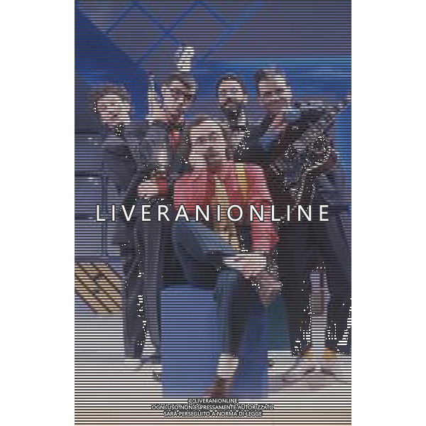DIAP-RETROSPETTIVA MAURIZIO NICHETTI ATTORE NELLAFOTO MAURIZIO NICHETTI A MILANO NELL\'ANNO 1986 NELLA TRASMISSIONE TELEVISIVA “PISTA “CON LA BANDA OSIRIS AG ALDO LIVERANI SAS