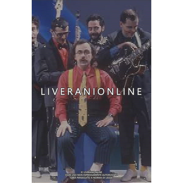 DIAP-RETROSPETTIVA MAURIZIO NICHETTI ATTORE NELLAFOTO MAURIZIO NICHETTI A MILANO NELL\'ANNO 1986 NELLA TRASMISSIONE TELEVISIVA “PISTA “CON LA BANDA OSIRIS AG ALDO LIVERANI SAS