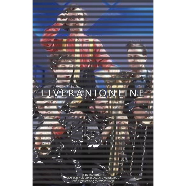 DIAP-RETROSPETTIVA MAURIZIO NICHETTI ATTORE NELLAFOTO MAURIZIO NICHETTI A MILANO NELL\'ANNO 1986 NELLA TRASMISSIONE TELEVISIVA “PISTA “CON LA BANDA OSIRIS AG ALDO LIVERANI SAS