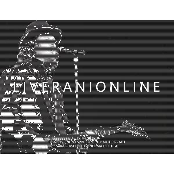 NEG-RETROSPETTIVA ZUCCHERO FORNACIARI CANTANTE NELLA FOTO ZUCCHERO FORNACIARI NELL\'ANNO 1989 AG ALDO LIVERANI SAS
