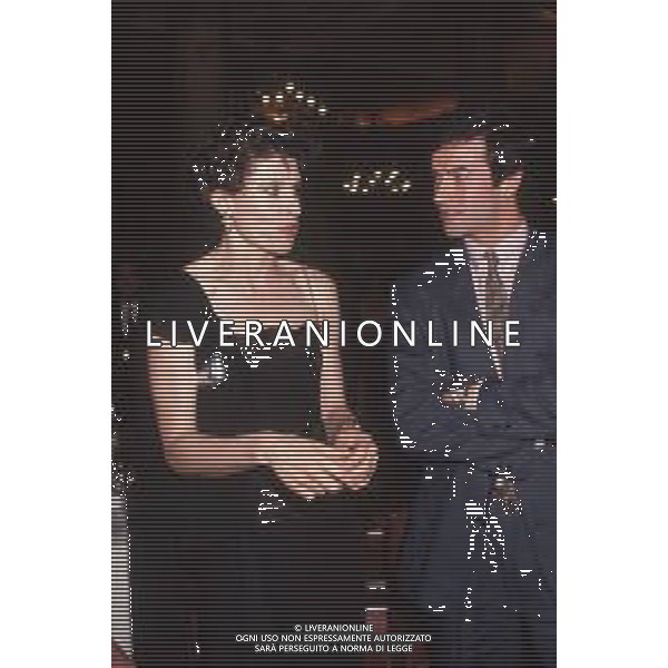 DIAP-RETROSPETTIVA FANNY ARDANT ATTRICE NELLA FOTO FANNY ARDANT A CANNES NELL\'ANNO 1989 CON ANDREA OCCHIPINTI AG ALDO LIVERANI SAS
