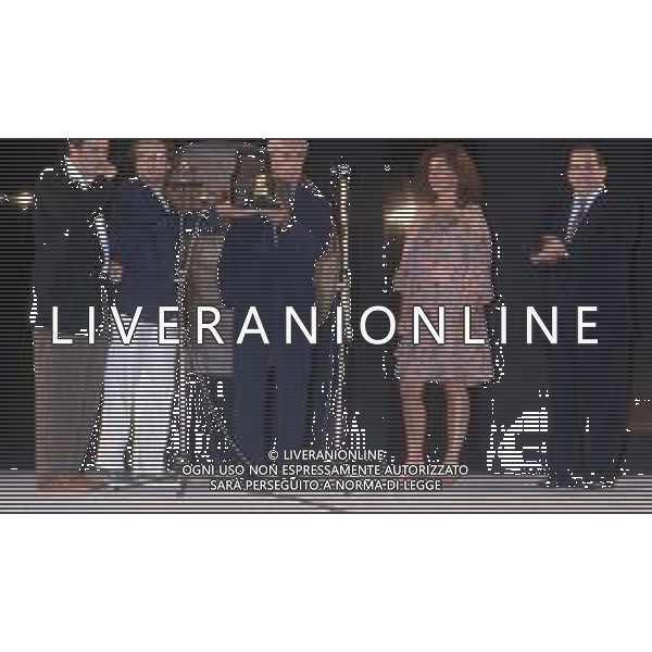 DIAP-RETROSPETTIVA MICHELANGELO ANTONIONI REGISTA NELLA FOTO MICHELANGELO ANTONIONI A TAORMINA NELL\'ANNO 1991 CON LA MOGLIE ENRICA FICO AG ALDO LIIVERANI SAS