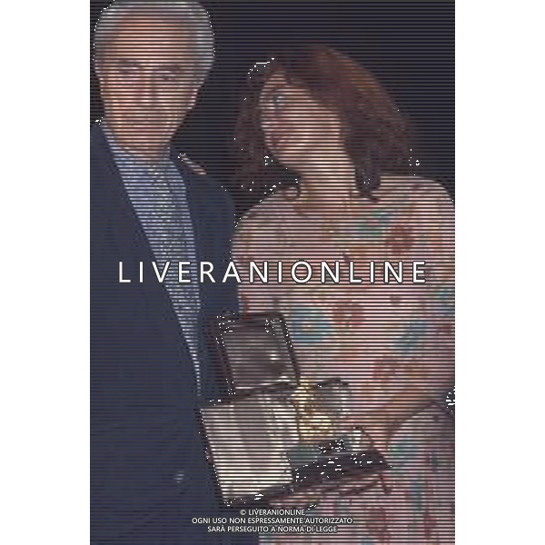 DIAP-RETROSPETTIVA MICHELANGELO ANTONIONI REGISTA NELLA FOTO MICHELANGELO ANTONIONI A TAORMINA NELL\'ANNO 1991 CON LA MOGLIE ENRICA FICO AG ALDO LIIVERANI SAS