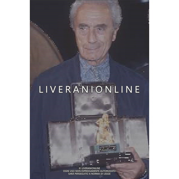 DIAP-RETROSPETTIVA MICHELANGELO ANTONIONI REGISTA NELLA FOTO MICHELANGELO ANTONIONI A TAORMINA NELL\'ANNO 1991 AG ALDO LIIVERANI SAS