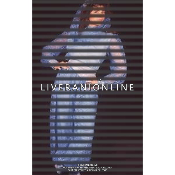 DIAP-RETROSPETTIVA MARINA OCCHIENA CANTANTE NELLA FOTO MARINA OCCHIENA IN SALA DI POSA ANNO 1990 AG DIM-AG ALDO LIVERANI SAS