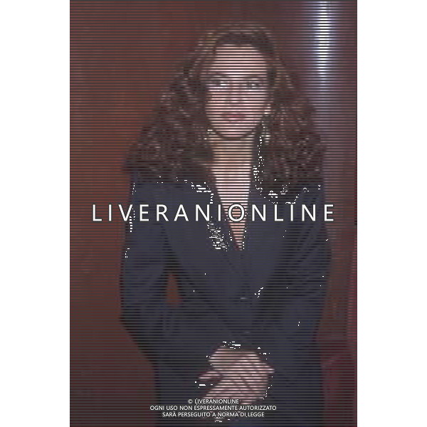 DIAP-RETROSPETTIVA GIULIANA DE SIO ATTRICE NELLA FOTO GIULIANA DE SIO NELL\'ANNO 1990 A MILANO AG ALDO LIVERANI SAS