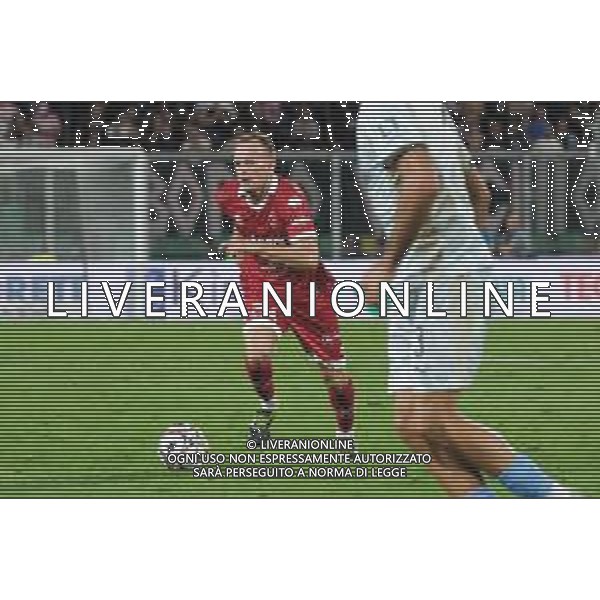Giocatore A e Giocatore B in azione durante Palermo FC vs SSC Bari Serie B 25/26 presso lo stadio Renzo Barbera di Palermo il 19/09/25 ©Federico Serra - AGENZIA ALDO LIVERANI SAS