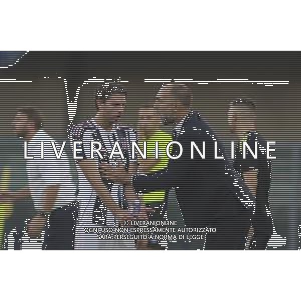 Jugor Tudor Head Coach of Juventus FC speaks to Manuel Locatelli of Juventus FC during Hellas Verona FC vs Juventus FC, 4° Serie A Enilive 2025-26 game at Marcantonio Bentegodi stadium in Verona (VR), Italy, on September 20, 2025. (Photo by Davide Casentini)- AGENZIA ALDO LIVERANI