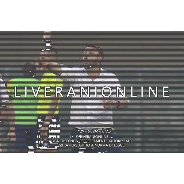 Paolo Zanetti Head Coach of Hellas Verona FC gestures during Hellas Verona FC vs Juventus FC, 4° Serie A Enilive 2025-26 game at Marcantonio Bentegodi stadium in Verona (VR), Italy, on September 20, 2025. (Photo by Davide Casentini)- AGENZIA ALDO LIVERANI