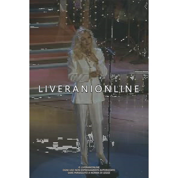 DIAP-RETROSPETTIVA IVANA SPAGNA CANTANTE NELLA FOTO IVANA SPAGNA NEL\'ANNO 1996 AL FESTIVAL DI SANREMO AG ALDO LIVERANI SAS