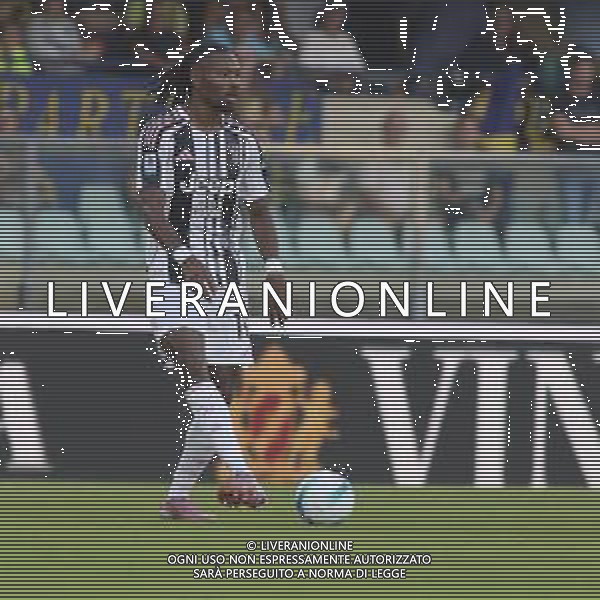 Khephren Thuram of Juventus FC play the ball during Hellas Verona FC vs Juventus FC, 4° Serie A Enilive 2025-26 game at Marcantonio Bentegodi stadium in Verona (VR), Italy, on September 20, 2025. (Photo by Davide Casentini)- AGENZIA ALDO LIVERANI