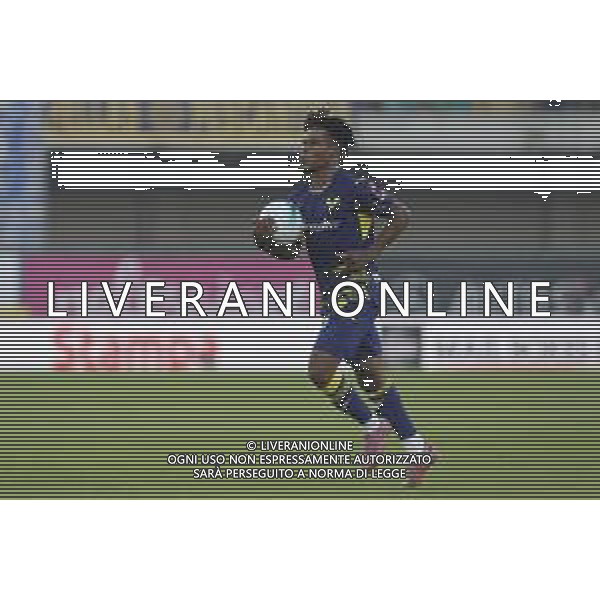 Gift Orban of Hellas Verona FC go to kick the penalty during Hellas Verona FC vs Juventus FC, 4° Serie A Enilive 2025-26 game at Marcantonio Bentegodi stadium in Verona (VR), Italy, on September 20, 2025. (Photo by Davide Casentini)- AGENZIA ALDO LIVERANI