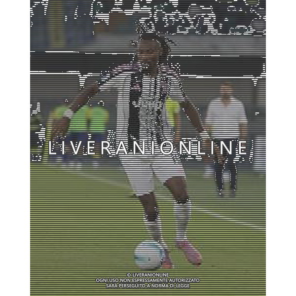 Khephren Thuram of Juventus FC play the ball during Hellas Verona FC vs Juventus FC, 4° Serie A Enilive 2025-26 game at Marcantonio Bentegodi stadium in Verona (VR), Italy, on September 20, 2025. (Photo by Davide Casentini)- AGENZIA ALDO LIVERANI