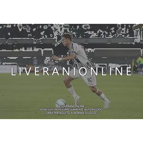 Kenan Yildiz of Juventus FC play the ball during Hellas Verona FC vs Juventus FC, 4° Serie A Enilive 2025-26 game at Marcantonio Bentegodi stadium in Verona (VR), Italy, on September 20, 2025. (Photo by Davide Casentini)- AGENZIA ALDO LIVERANI