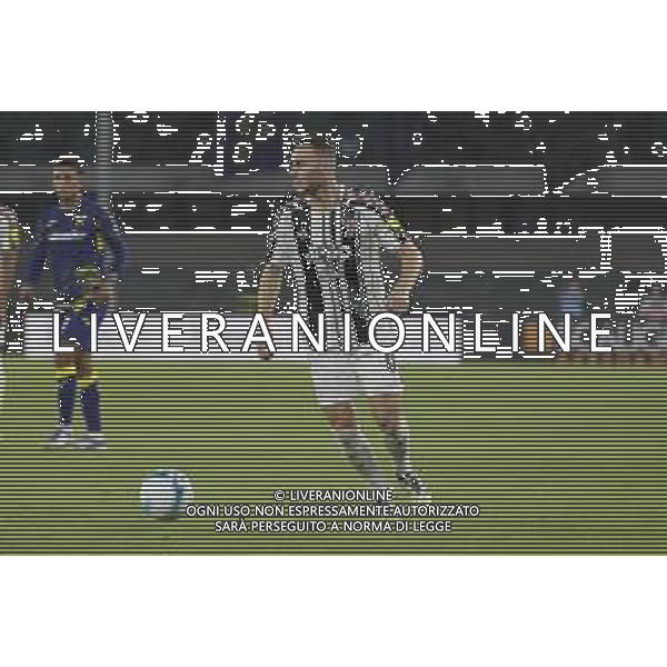 Teun Koopmeiners of Juventus FC play the ball during Hellas Verona FC vs Juventus FC, 4° Serie A Enilive 2025-26 game at Marcantonio Bentegodi stadium in Verona (VR), Italy, on September 20, 2025. (Photo by Davide Casentini)- AGENZIA ALDO LIVERANI