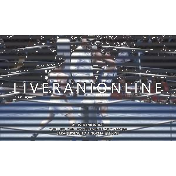 DIAP-RETROSPETTIVA PATRIZIO OLIVA PUGILE NELLA FOTO PATRIZIO OLIVA E ANTHONY WILLIS ALLE OLIMPIADI DI MOSCA ANNO 1980 FOTO ENRICO LIVERANI -AG ALDO LIVERANI SAS 