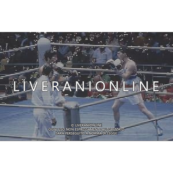 DIAP-RETROSPETTIVA PATRIZIO OLIVA PUGILE NELLA FOTO PATRIZIO OLIVA E ANTHONY WILLIS ALLE OLIMPIADI DI MOSCA ANNO 1980 FOTO ENRICO LIVERANI -AG ALDO LIVERANI SAS 