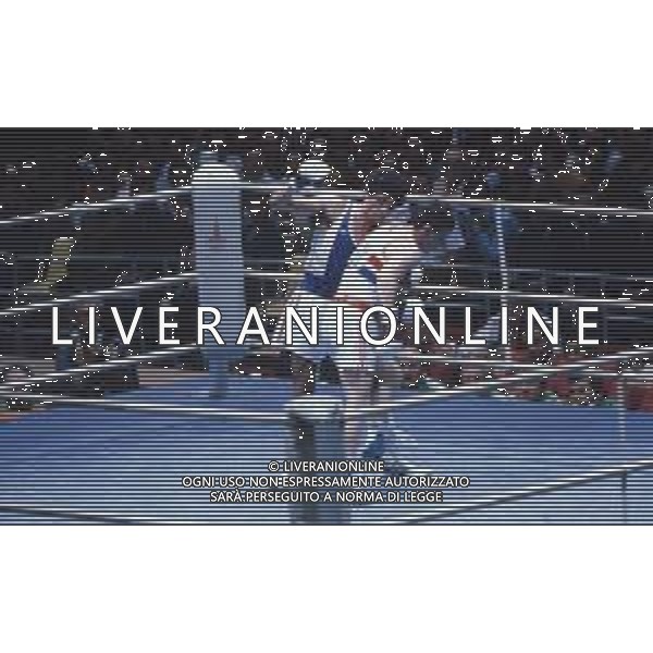 DIAP-RETROSPETTIVA PATRIZIO OLIVA PUGILE NELLA FOTO PATRIZIO OLIVA E ANTHONY WILLIS ALLE OLIMPIADI DI MOSCA ANNO 1980 FOTO ENRICO LIVERANI -AG ALDO LIVERANI SAS 