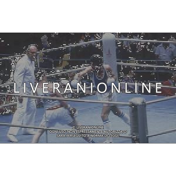 DIAP-RETROSPETTIVA PATRIZIO OLIVA PUGILE NELLA FOTO PATRIZIO OLIVA E ANTHONY WILLIS ALLE OLIMPIADI DI MOSCA ANNO 1980 FOTO ENRICO LIVERANI -AG ALDO LIVERANI SAS 
