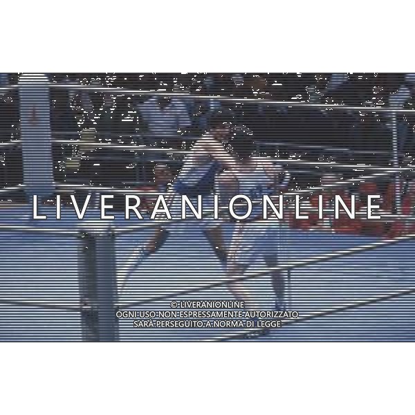 DIAP-RETROSPETTIVA PATRIZIO OLIVA PUGILE NELLA FOTO PATRIZIO OLIVA E ANTHONY WILLIS ALLE OLIMPIADI DI MOSCA ANNO 1980 FOTO ENRICO LIVERANI -AG ALDO LIVERANI SAS 