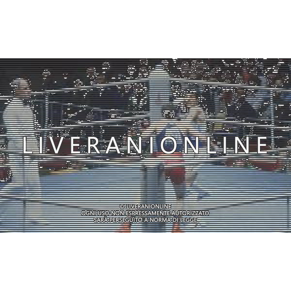 DIAP-RETROSPETTIVA PATRIZIO OLIVA PUGILE NELLA FOTO PATRIZIO OLIVA E ACE RUSEVSKI ALLE OLIMPIADI DI MOSCA ANNO 1980 FOTO ENRICO LIVERANI -AG ALDO LIVERANI SAS 