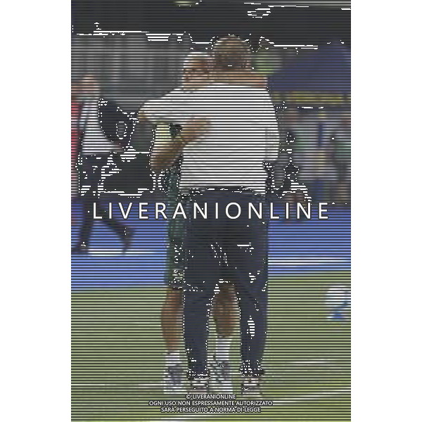 Paolo Zanetti Head Coach of Hellas Verona FC hugs Alberto Bertolini Vice Head Coach of Hellas Verona FC at the end of Hellas Verona FC vs Juventus FC, 4° Serie A Enilive 2025-26 game at Marcantonio Bentegodi stadium in Verona (VR), Italy, on September 20, 2025. (Photo by Davide Casentini)- AGENZIA ALDO LIVERANI