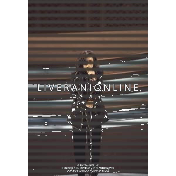 DIAP-RETROSPETTIVA LAURA PAUSINI CANTANTE NELLA FOTO LAURA PAUSINI AL FESTIVAL DI SANREMO NELL\'ANNO 1993 AG ALDO LIVERANI SAS