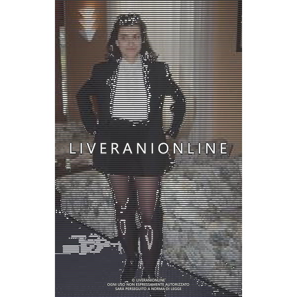 DIAP-RETROSPETTIVA LAURA PAUSINI CANTANTE NELLA FOTO LAURA PAUSINI AL FESTIVAL DI SANREMO NELL\'ANNO 1993 AG ALDO LIVERANI SAS