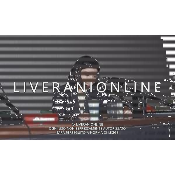 DIAP-RETROSPETTIVA LAURA PAUSINI CANTANTE NELLA FOTO LAURA PAUSINI AL FESTIVAL DI SANREMO NELL\'ANNO 1993 AG ALDO LIVERANI SAS