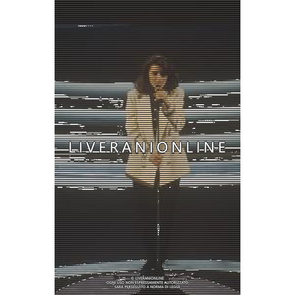 DIAP-RETROSPETTIVALAURA PAUSINI CANTANTE NELLA FOTO LAURA PAUSINI A SANREMO NELL\'ANNO 1993 AG ALDO LIVERANI SAS