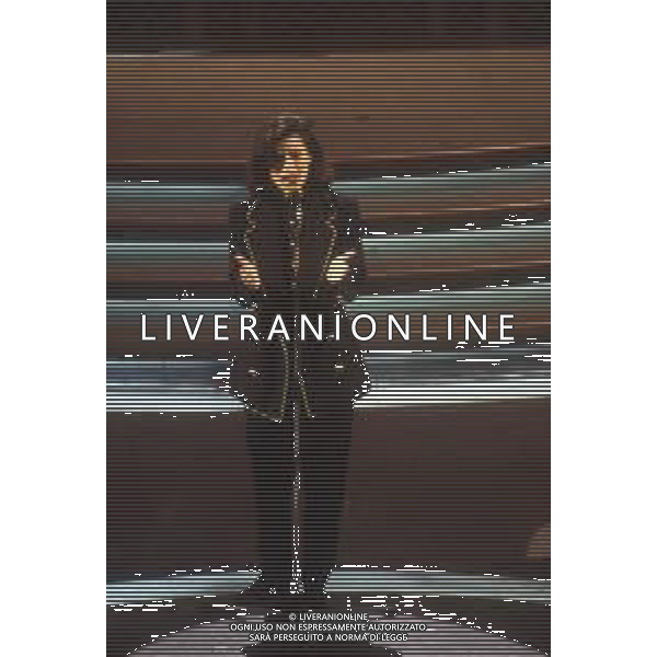 DIAP-RETROSPETTIVALAURA PAUSINI CANTANTE NELLA FOTO LAURA PAUSINI A SANREMO NELL\'ANNO 1993 AG ALDO LIVERANI SAS