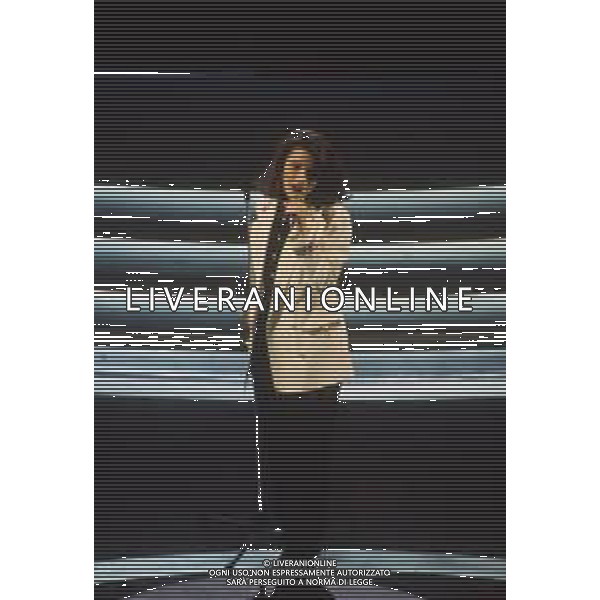 DIAP-RETROSPETTIVALAURA PAUSINI CANTANTE NELLA FOTO LAURA PAUSINI A SANREMO NELL\'ANNO 1993 AG ALDO LIVERANI SAS