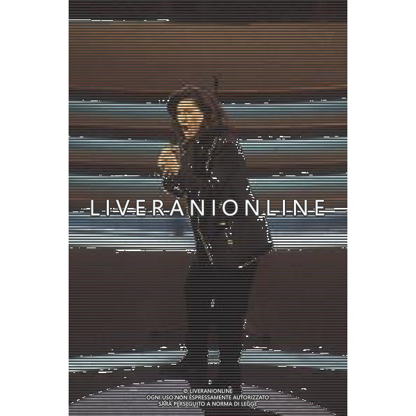 DIAP-RETROSPETTIVALAURA PAUSINI CANTANTE NELLA FOTO LAURA PAUSINI A SANREMO NELL\'ANNO 1993 AG ALDO LIVERANI SAS