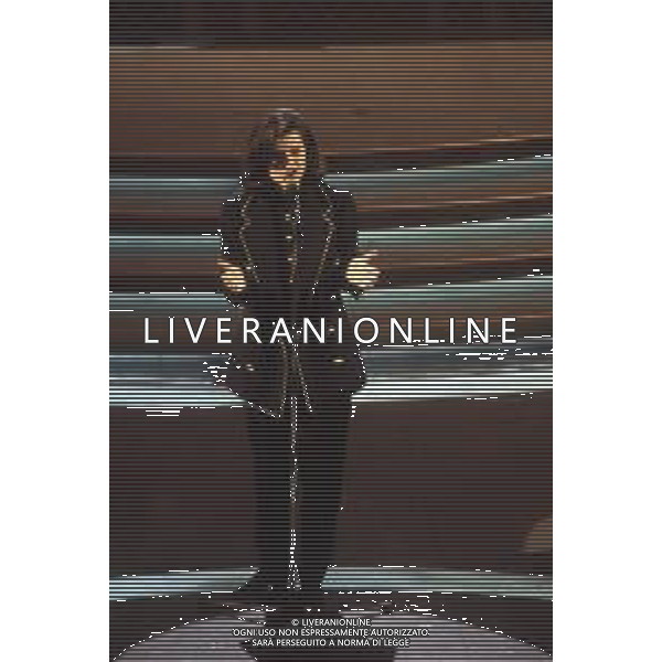 DIAP-RETROSPETTIVALAURA PAUSINI CANTANTE NELLA FOTO LAURA PAUSINI A SANREMO NELL\'ANNO 1993 AG ALDO LIVERANI SAS