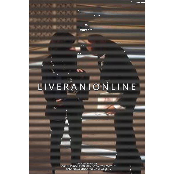 DIAP-RETROSPETTIVALAURA PAUSINI CANTANTE NELLA FOTO LAURA PAUSINI A SANREMO NELL\'ANNO 1993 CON PIPPO BAUDO AG ALDO LIVERANI SAS