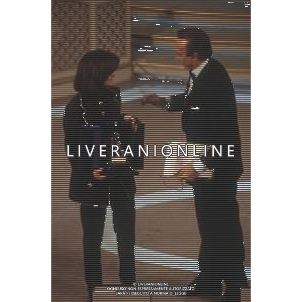 DIAP-RETROSPETTIVALAURA PAUSINI CANTANTE NELLA FOTO LAURA PAUSINI A SANREMO NELL\'ANNO 1993 CON PIPPO BAUDO AG ALDO LIVERANI SAS