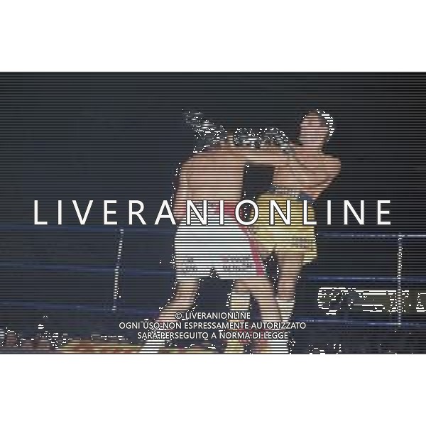 DIAP-RETROSPETTIVA PATRIZIO OLIVA PUGILE NELLA FOTO PATRIZIO OLIVA CONTRO UAN JOSE GIMENEZ AL PALAZZO DELL OSPORT DI MILANO IL GIORNO 14-10-1983 INONTRO VALIDO PER IL CAMPIONATO EUROPEO AG ALDO LIVERANI SAS