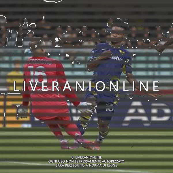 Filip Kostić of Juventus FC makes a save on Gift Orban of Hellas Verona FC during Hellas Verona FC vs Juventus FC, 4° Serie A Enilive 2025-26 game at Marcantonio Bentegodi stadium in Verona (VR), Italy, on September 20, 2025. (Photo by Davide Casentini) AG ALDO LIVERANI SAS